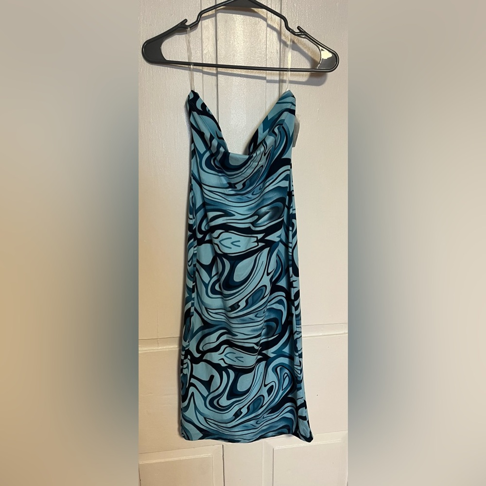 Elegant Strapless Blue Swirl Dress